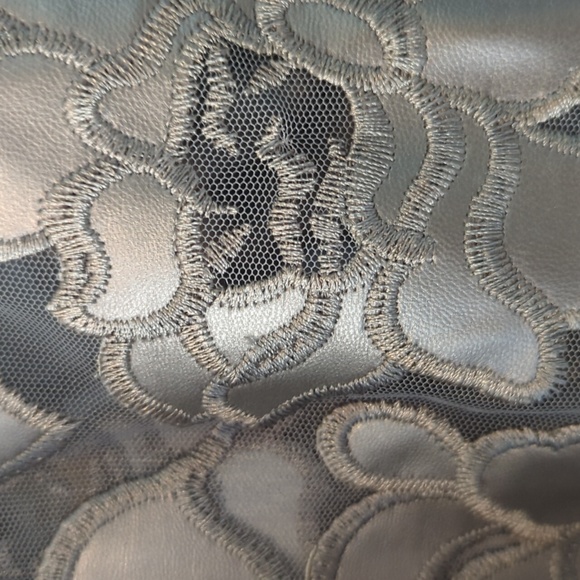 Colleen Lopez Best Dressed Silver Faux Leather And Mesh Jacket - Picture 10 of 16